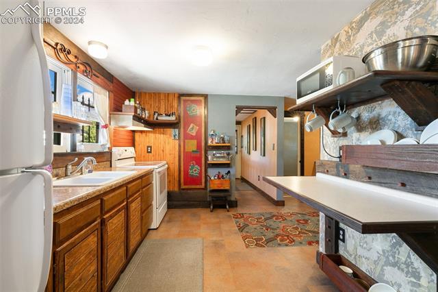 MLS Image for 107  Crystal Park  ,Manitou Springs, Colorado