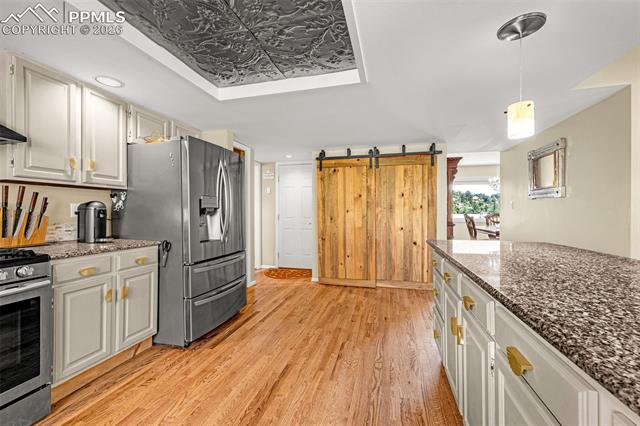MLS Image for 6992  Oak Valley  ,Colorado Springs, Colorado