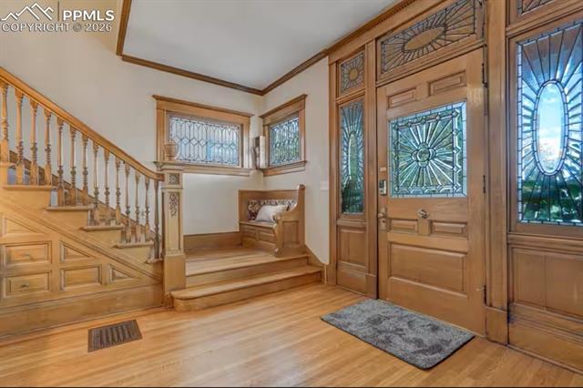 MLS Image for 6  Boulder Crescent  ,Colorado Springs, Colorado
