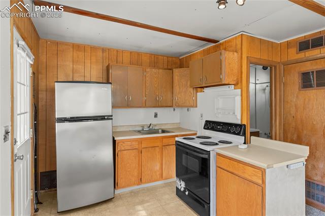 MLS Image for 144  Crystal Park  ,Manitou Springs, Colorado
