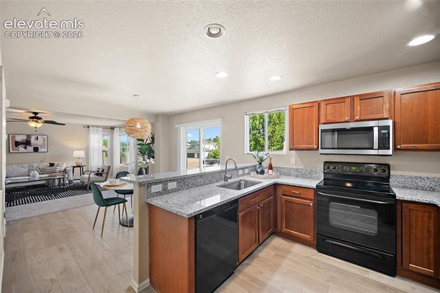 MLS Image for 7604  Autumn Knoll  ,Colorado Springs, Colorado