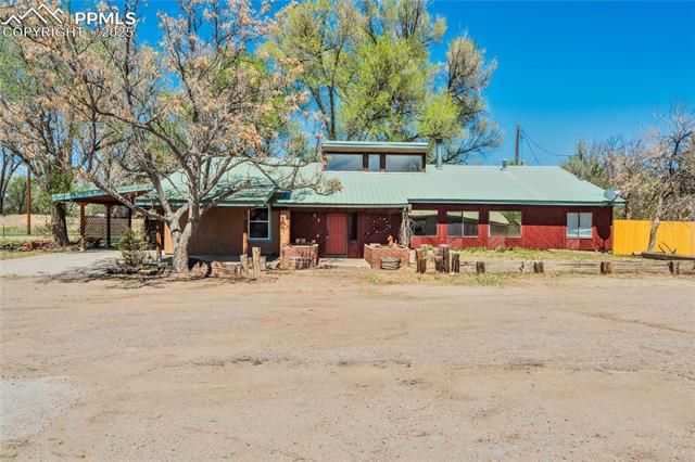 1  Meadow Valley  , pueblo  House Search MLS Picture
