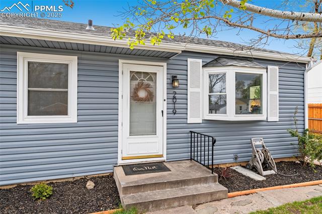 2019 S Corona  , colorado springs  House Search MLS Picture