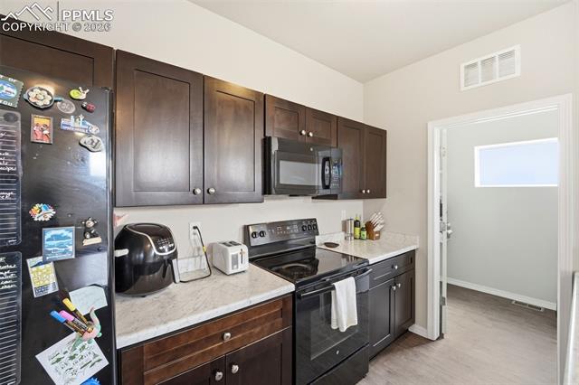 MLS Image for 2004  Rozzer  ,Colorado Springs, Colorado