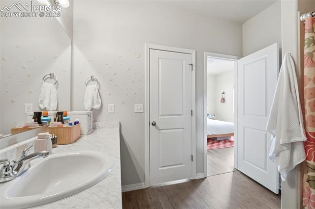 MLS Image for 2004  Rozzer  ,Colorado Springs, Colorado