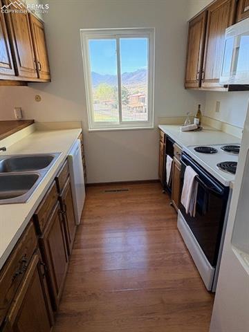 MLS Image for 1122  Fontmore  C ,Colorado Springs, Colorado
