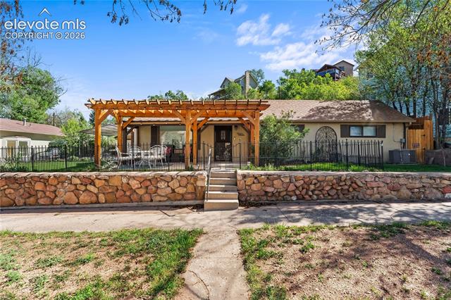 2706 W Pikes Peak  , colorado springs&nbsp; House Search MLS Picture