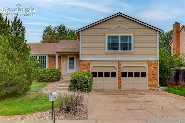 2075  Danny  , colorado springs&nbsp; House Search MLS Picture