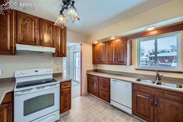 MLS Image for 2025  Carlton  ,Colorado Springs, Colorado