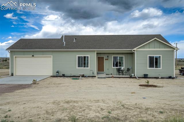 1592  Hogan  , pueblo  House Search MLS Picture