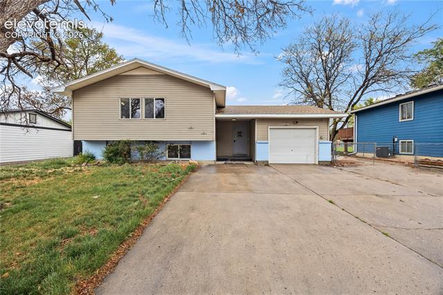 1026  Drury  , colorado springs&nbsp; House Search MLS Picture