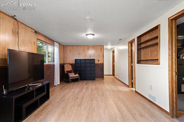 MLS Image for 1585  Luna Vista  ,Colorado Springs, Colorado