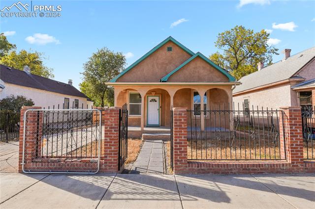 1627  Cedar  , pueblo  House Search MLS Picture