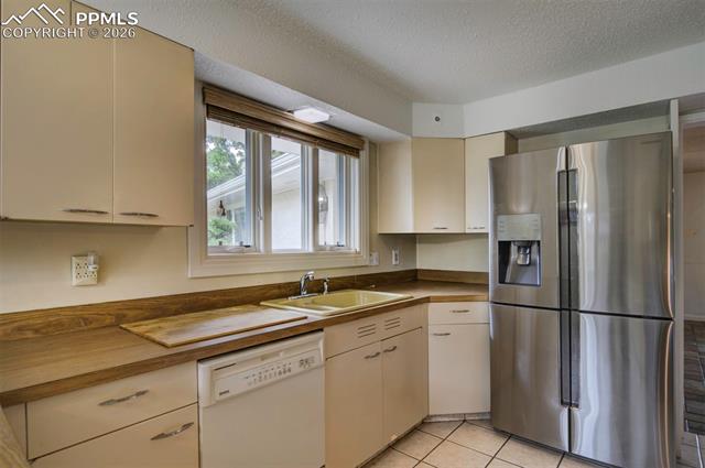 MLS Image for 130  Cresta  ,Colorado Springs, Colorado