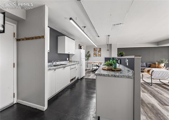MLS Image for 411  Lakewood  C404 ,Colorado Springs, Colorado