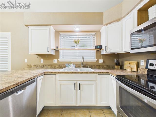 MLS Image for 4907  Briarcrest  ,Pueblo, Colorado