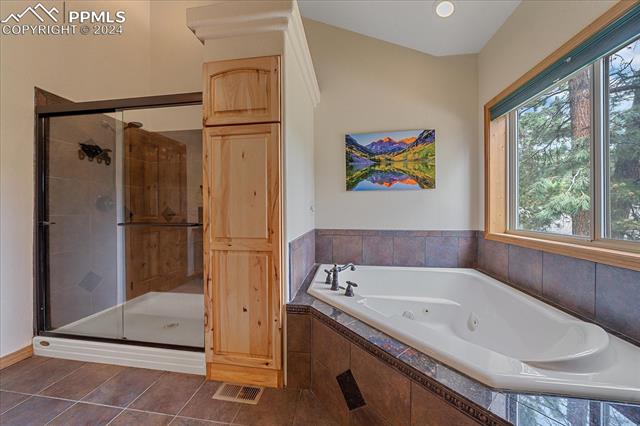 MLS Image for 4484  Mohawk  ,Larkspur, Colorado