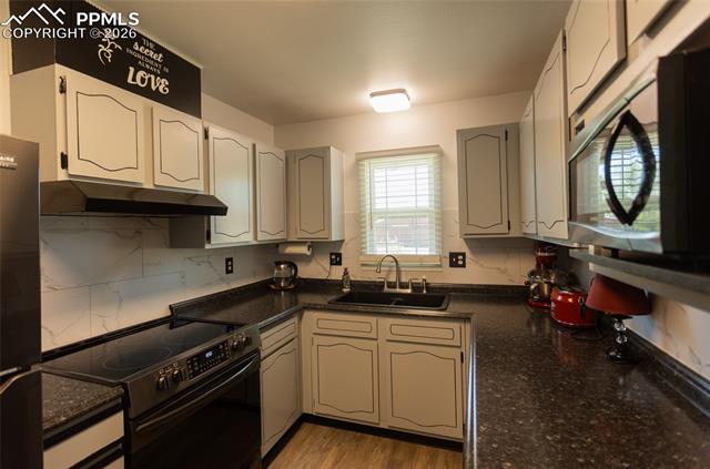 MLS Image for 2205 N Chestnut  ,Colorado Springs, Colorado