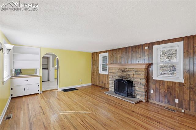 MLS Image for 2002  Oak  ,Colorado Springs, Colorado