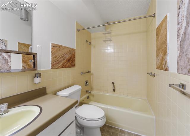 MLS Image for 411  Lakewood  C904 ,Colorado Springs, Colorado