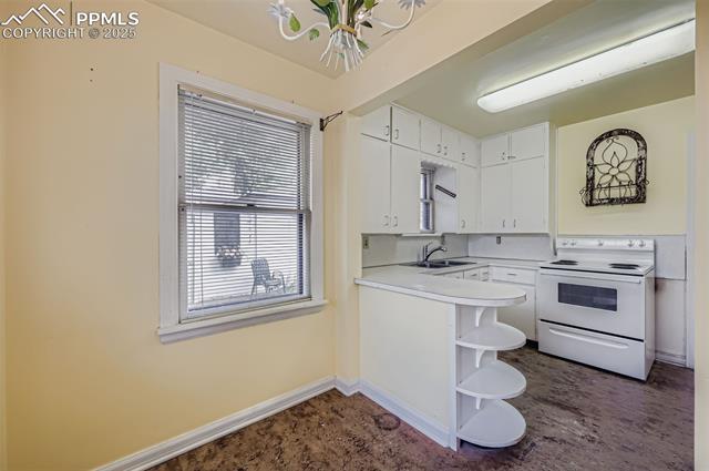 MLS Image for 2111 E Cache La Poudre  ,Colorado Springs, Colorado