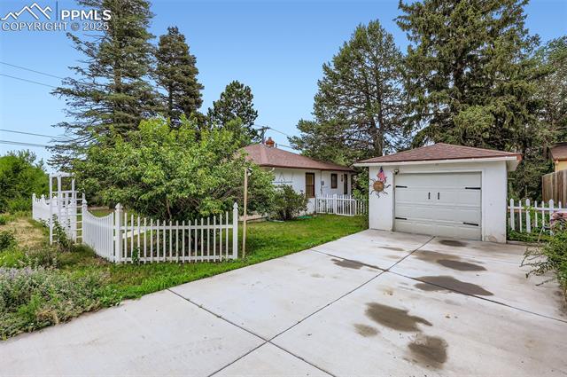 MLS Image for 2111 E Cache La Poudre  ,Colorado Springs, Colorado