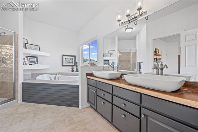 MLS Image for 3440  Hollycrest  ,Colorado Springs, Colorado