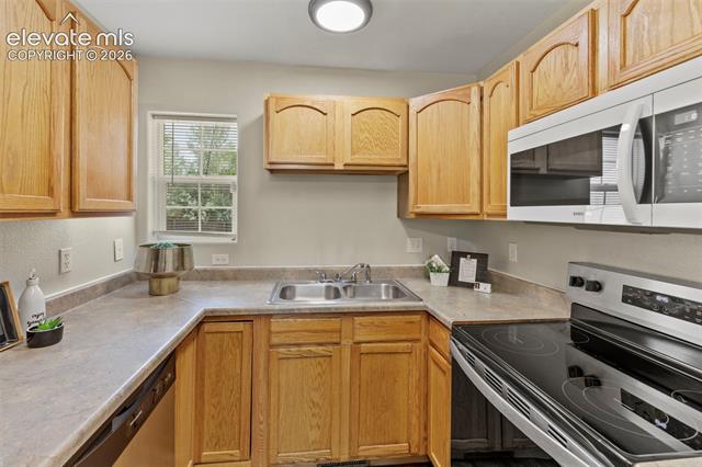 MLS Image for 718  Cima Vista  20 ,Colorado Springs, Colorado