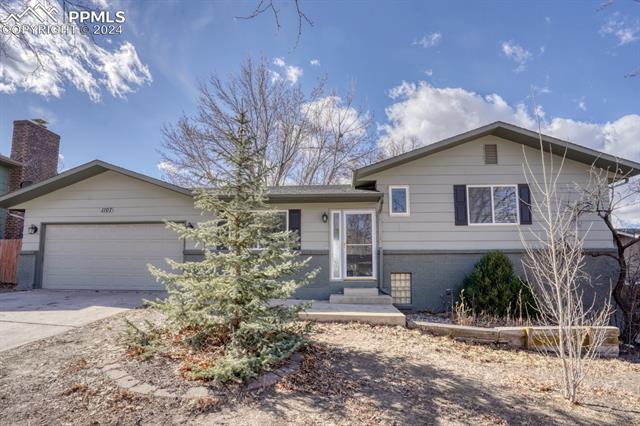 1107  Applewood  , colorado springs  House Search MLS Picture