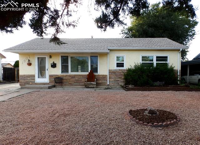 1901  Lynwood  , pueblo  House Search MLS Picture