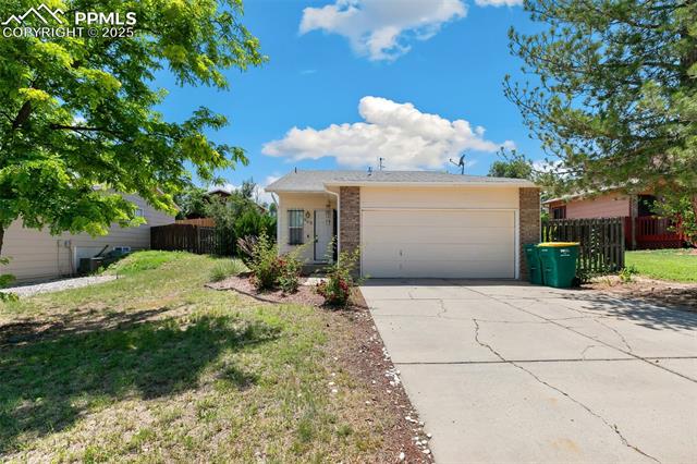 609  Wheat Field  , fountain  House Search MLS Picture