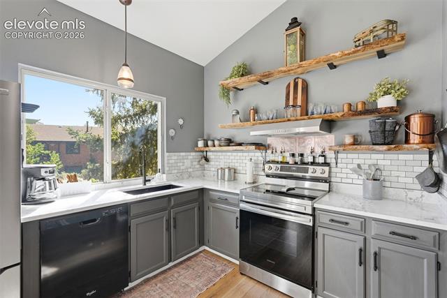 MLS Image for 6945  Meadowwood  ,Colorado Springs, Colorado