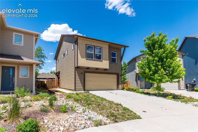921  Grissom  , colorado springs&nbsp; House Search MLS Picture