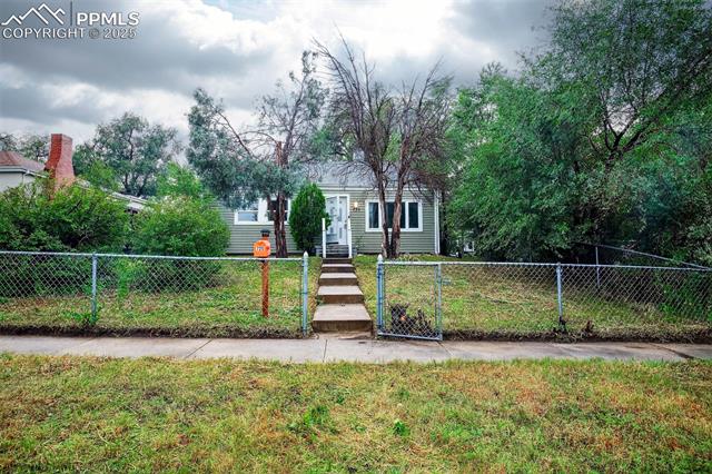 725 E Las Animas  , colorado springs  House Search MLS Picture