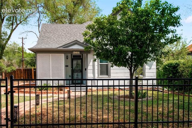 1532 W Pikes Peak  , colorado springs&nbsp; House Search MLS Picture