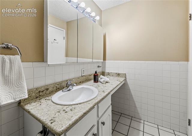 MLS Image for 411  Lakewood  B712 ,Colorado Springs, Colorado