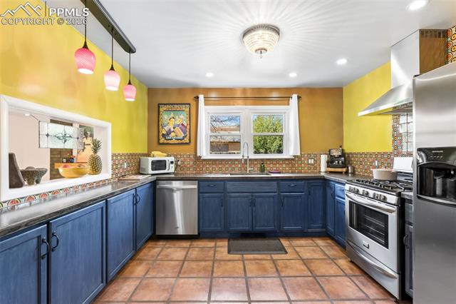 MLS Image for 207  Beckers  ,Manitou Springs, Colorado