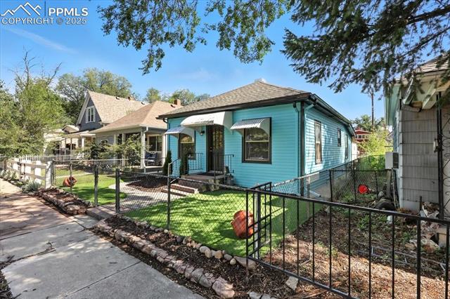 2004 W Cucharras  , colorado springs  House Search MLS Picture