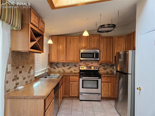 MLS Image for 7208  WHITE BUFFALO  ,Colorado Springs, Colorado