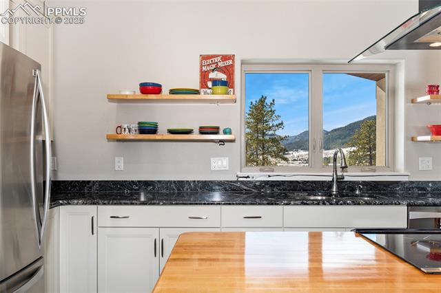 MLS Image for 938  Spruce  ,Larkspur, Colorado