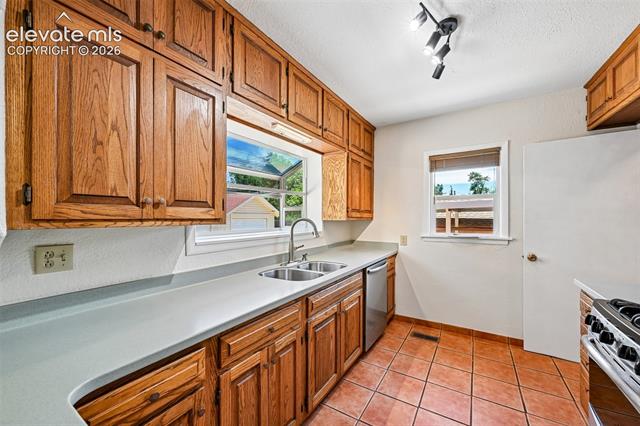 MLS Image for 415 E Espanola  ,Colorado Springs, Colorado