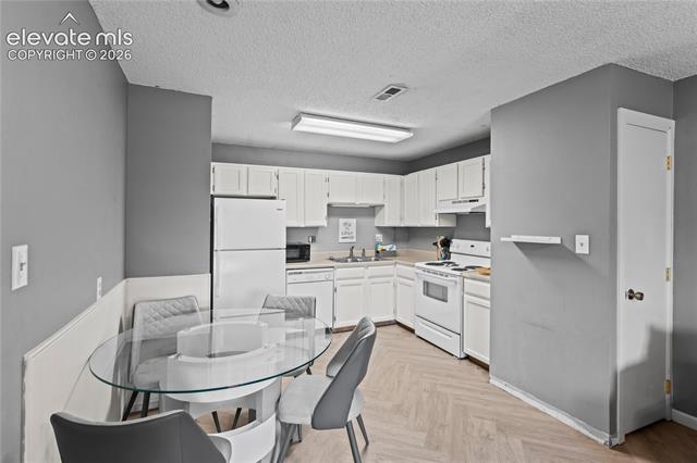 MLS Image for 4323  Hawks Lookout   ,Colorado Springs, Colorado