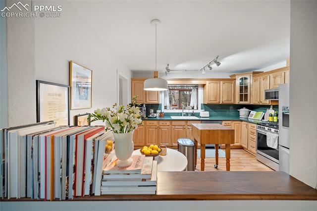 MLS Image for 1009  Panorama  ,Colorado Springs, Colorado