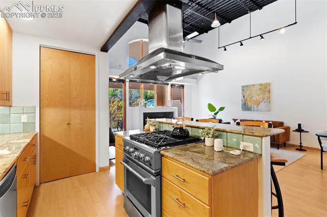 MLS Image for 906  Manitou  201 ,Manitou Springs, Colorado