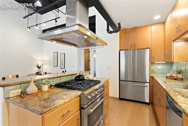 MLS Image for 906  Manitou  201 ,Manitou Springs, Colorado