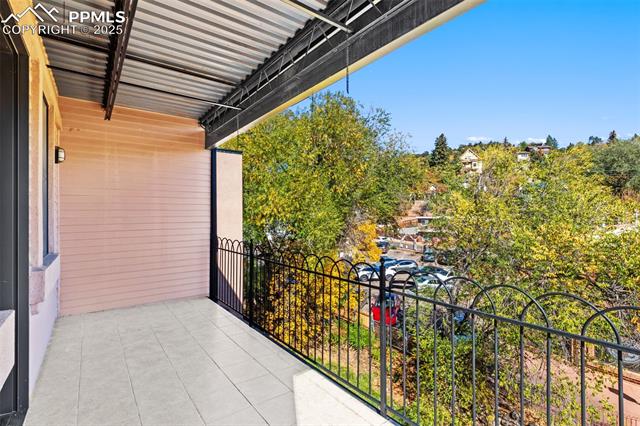 MLS Image for 906  Manitou  201 ,Manitou Springs, Colorado