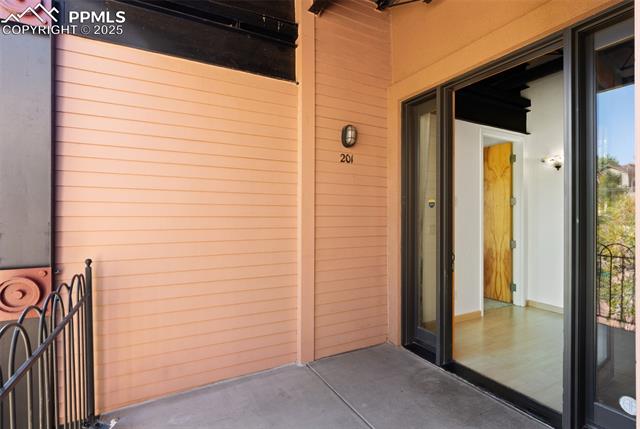 MLS Image for 906  Manitou  201 ,Manitou Springs, Colorado