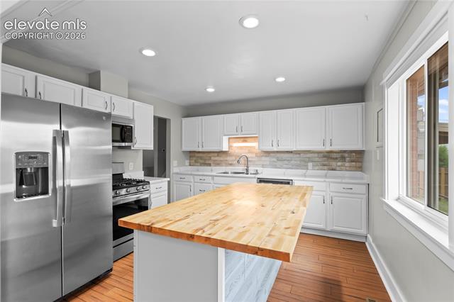 MLS Image for 833  Dirksland  ,Colorado Springs, Colorado