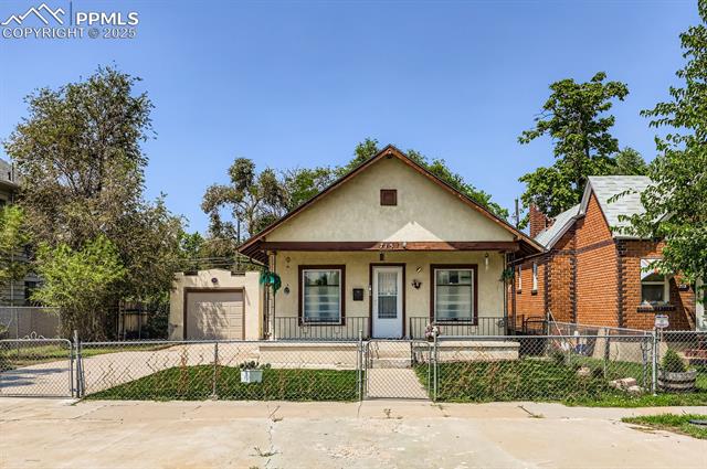 715  Van Buren  , pueblo&nbsp; House Search MLS Picture