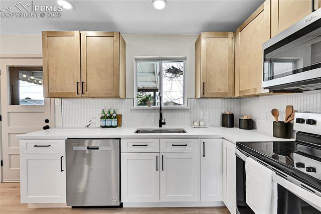 MLS Image for 2103  Oakwood  ,Pueblo, Colorado